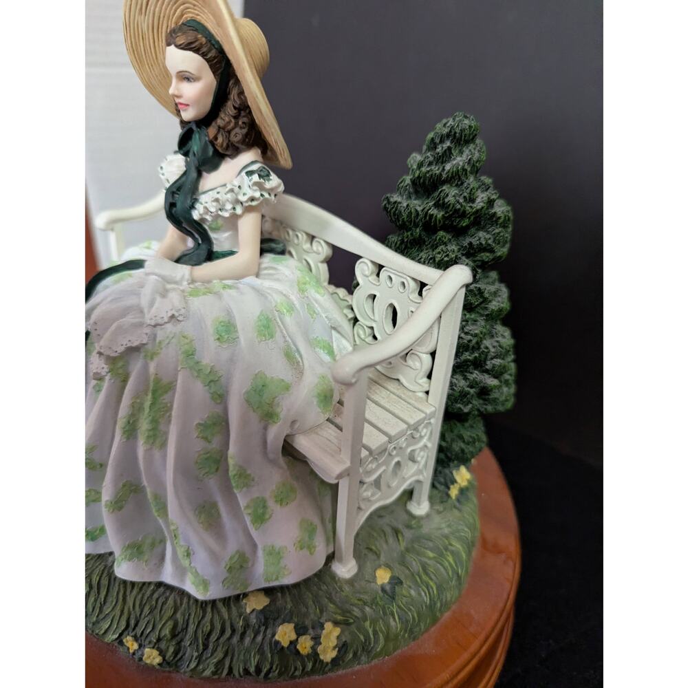 Vintage Gone With The Wind Scarlett Lady Musical Figurine Southern Belle - Picture 4 of 15